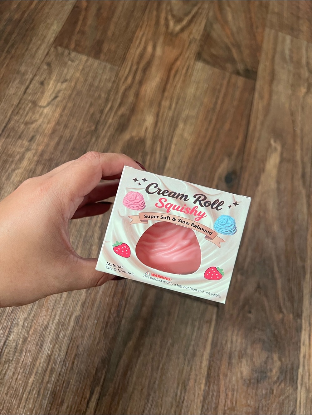Pink Cream Roll Crunchy Squishy 🎀🍓